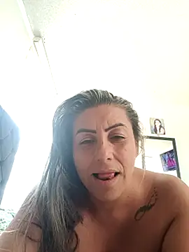 Webcam Model (maynor_1998)  is live.Free join now!