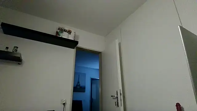 alpha-hunk - Alpha-hunk's free webcam - UK Sex Cams