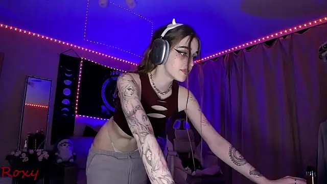 wet_dream_ - Wet_dream_'s free webcam - UK Sex Cams