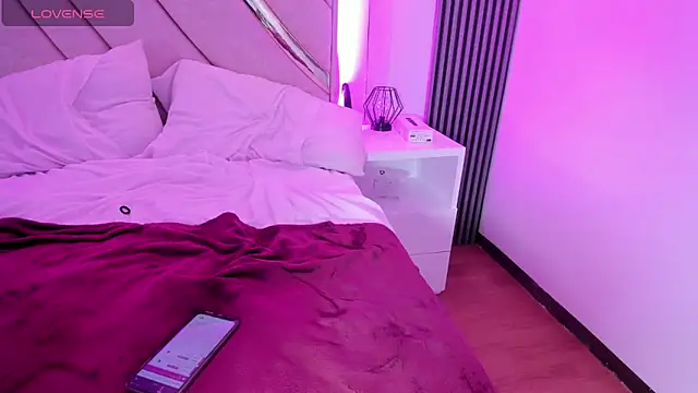 sotf_charlotte (F teen) - Pinch nipples  close up 🍒👀