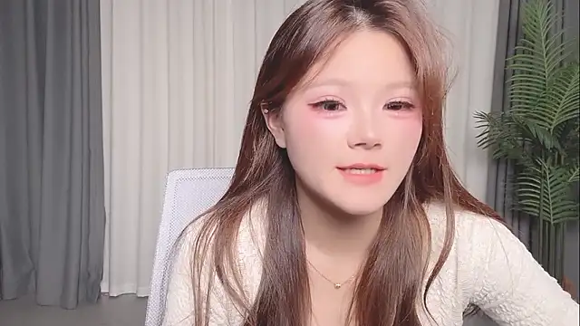 Q-Q-111 live sex cam