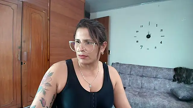 majo_soussa - Majo_Soussa's free webcam