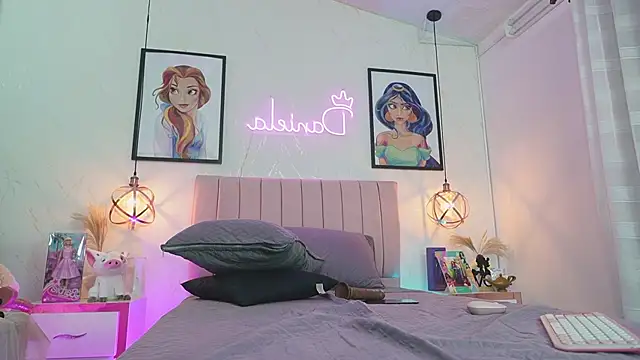 dani_parker_ live sex cam