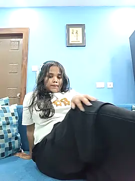 striptease show Aaradhya Sharma