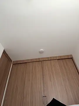 Webcam Model (Nicollemays)  is live.Free join now!