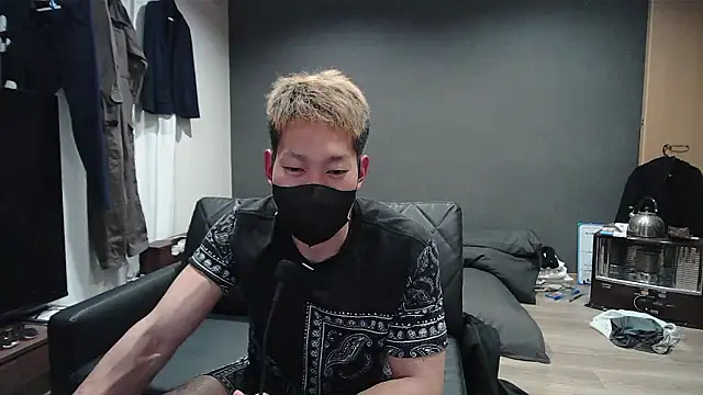 ryuaaaaa (M young) - 上着脱ぐ！？