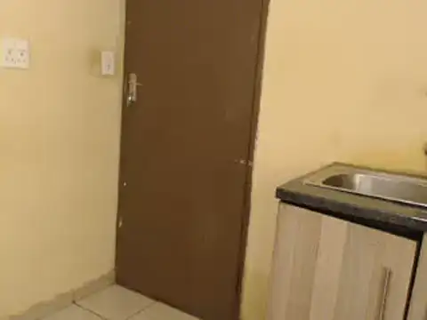 Hugecurvyass3xx webcam