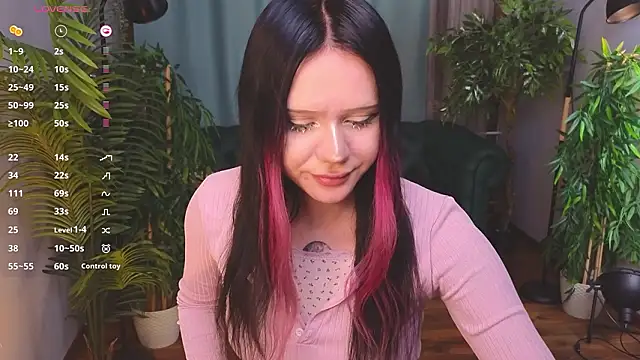 kittenlolla (F teen) - show ass