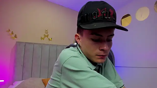 Nascary_Fox Live Webcam on Stripchat