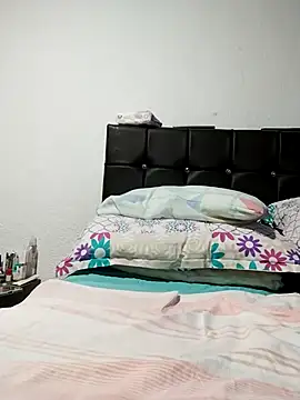 vicky_rosse - Vicky_Rosse's free webcam - UK Sex Cams