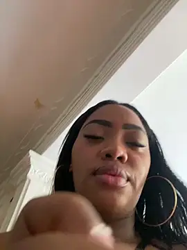 Webcam Model (MonicaSex_) is live