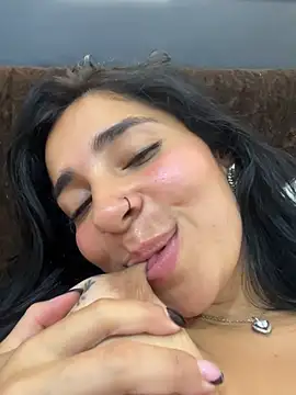 Webcam Model (Meganmilk1)  is live.Free join now!