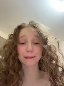 outside_rosy live sex cam