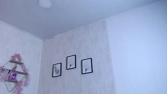 madii_ - Madii_'s free webcam - UK Sex Cams