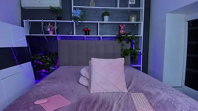 sabrinasharm - SabrinaSharm's free webcam - UK Sex Cams