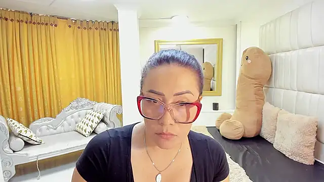 gaby_trent - Gaby_trent's free webcam - UK Sex Cams