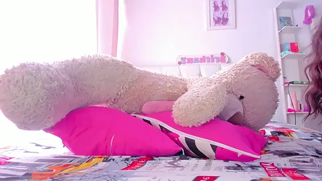 briitany_hot (T young) - help me destroy my ass