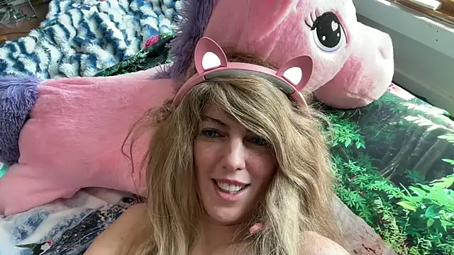 CelestialRuby webcam