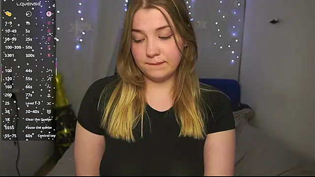 CuteSharloti live sex cam