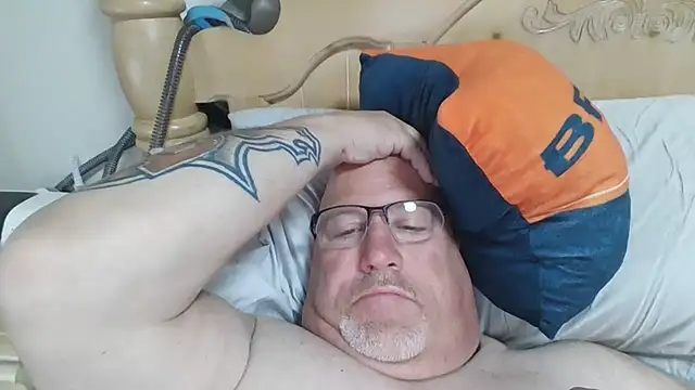 bigbear0563 (M grandpa) - #american #balds #cam2cam #cheap-privates #chunky #grandpas #hd #masturbation #small-audience #straight #white