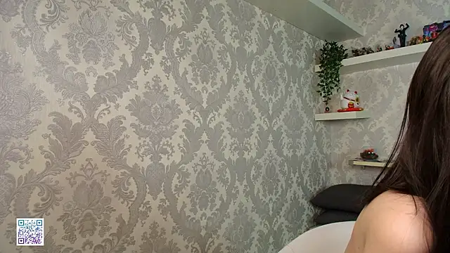 fire_katie (F teen) - Oil massage boobs