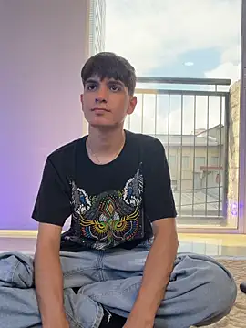 naim_theking (M twink) - Show my ass in public