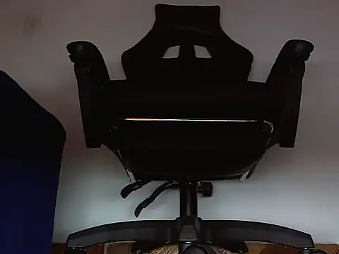 Alphacashmaster777 live sex cam