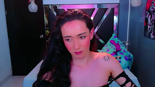 Ivony_Giselle webcam