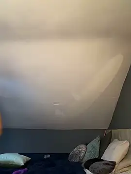 saskia_xx - Saskia_xx's free webcam - UK Sex Cams