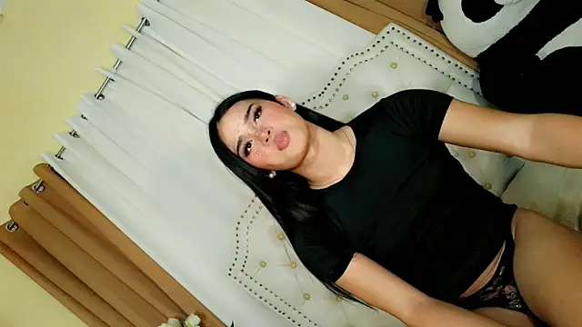 itsmadisonfucker (Ask my age) - TAKE MY FIRST CUM