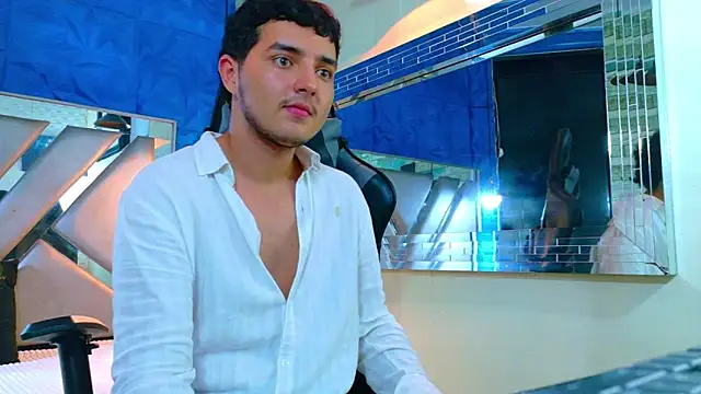 oliver_jamees - Oliver_Jamees's free webcam - UK Sex Cams