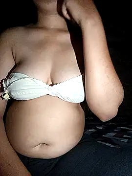 sexy_--2 - Sexy_--2's free webcam - UK Sex Cams