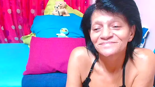 sluttyroxy - SLUTTYROXY's free webcam - UK Sex Cams