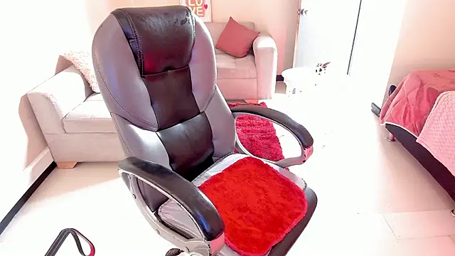 marilyn_rosse__ - Marilyn_rosse__'s free webcam - UK Sex Cams