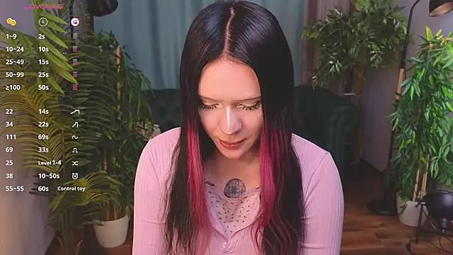 kittenlolla (F teen) - show ass