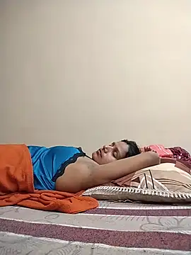 Webcam Model (Nakedgirl07)  is live.Free join now!