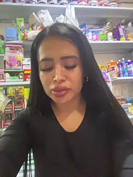 sara_fun (F young) - NUDE IN STORE PUBLIC SHH AROUND PEOPLE