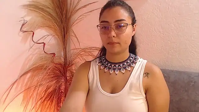 _kim__m - _Kim__M's free webcam - UK Sex Cams