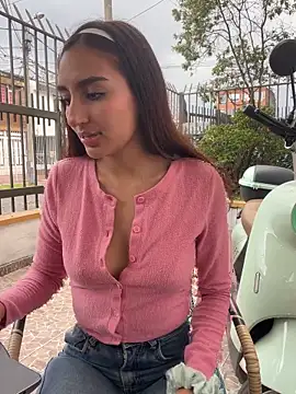 nahomy_pink (F teen) - RIDE A DILDO ON YOUR BACK