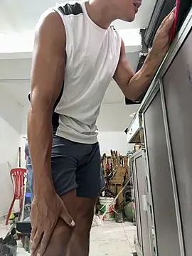 Paul22cm- Live Webcam on Stripchat