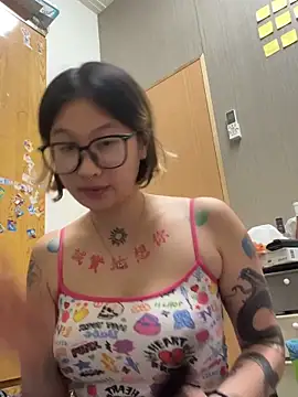 美女abella1116在线直播