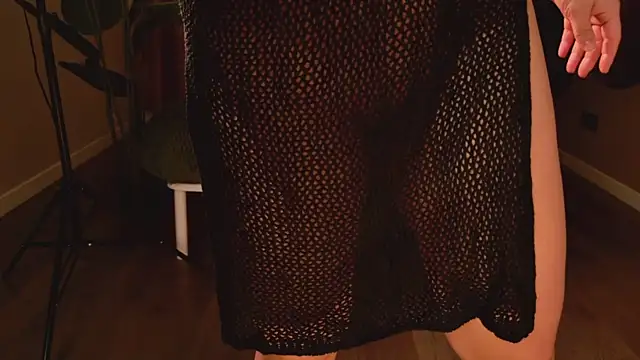 emiliadreams - EmiliaDreams's free webcam - UK Sex Cams