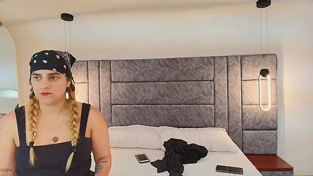 dakota_megan_69 - Dakota_Megan_69's free webcam - UK Sex Cams