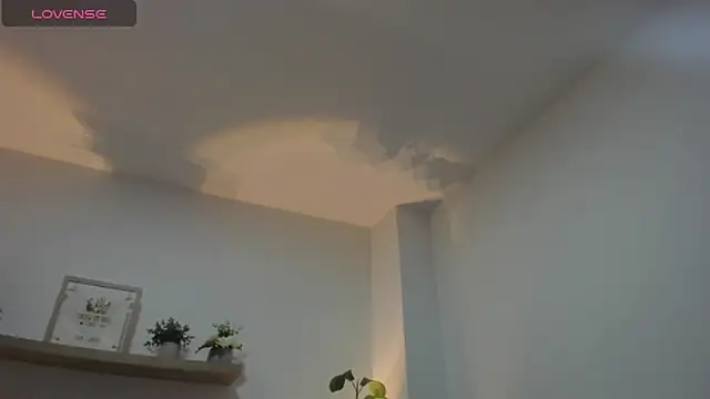 alaia05 live sex cam