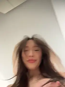 citylynx (F young) - Lick Nora close up to cam