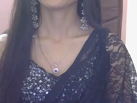 lovely_ananta (F young) - Topless