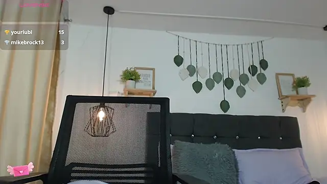 emma_hassani - Emma_hassani's free webcam - UK Sex Cams