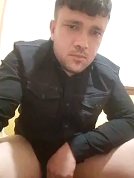 canercakan - Canercakan's free webcam - UK Sex Cams