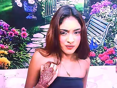 indianpretty14u2luv - IndianPretty14u2Luv's free webcam - UK Sex Cams