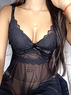 Webcam Model (Haniaa_love) is live